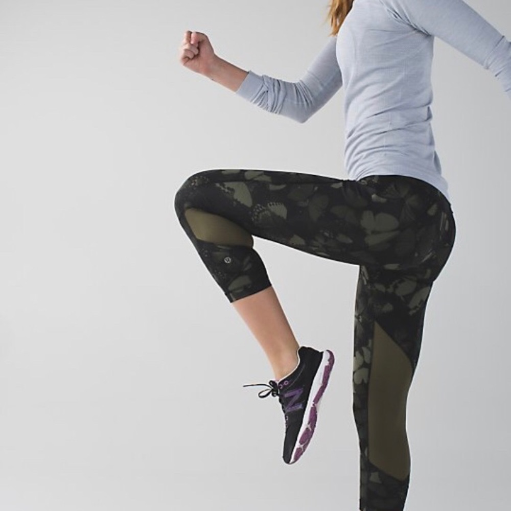 Lululemon pace rival crops size 12 rare print euc